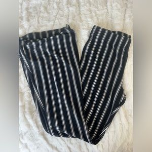 Black & White Striped Flare Pants - size L